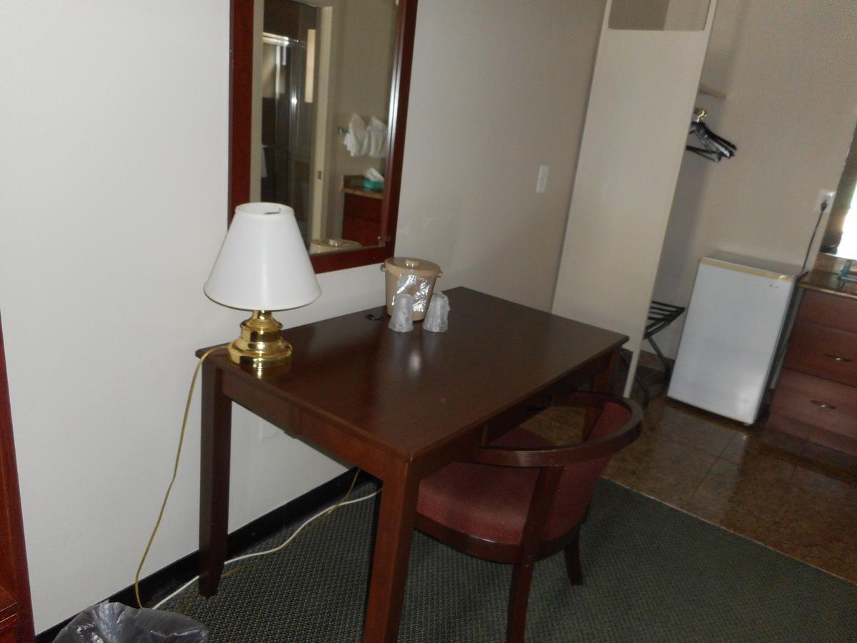 Highlander Motor Inn Arlington Bagian luar foto