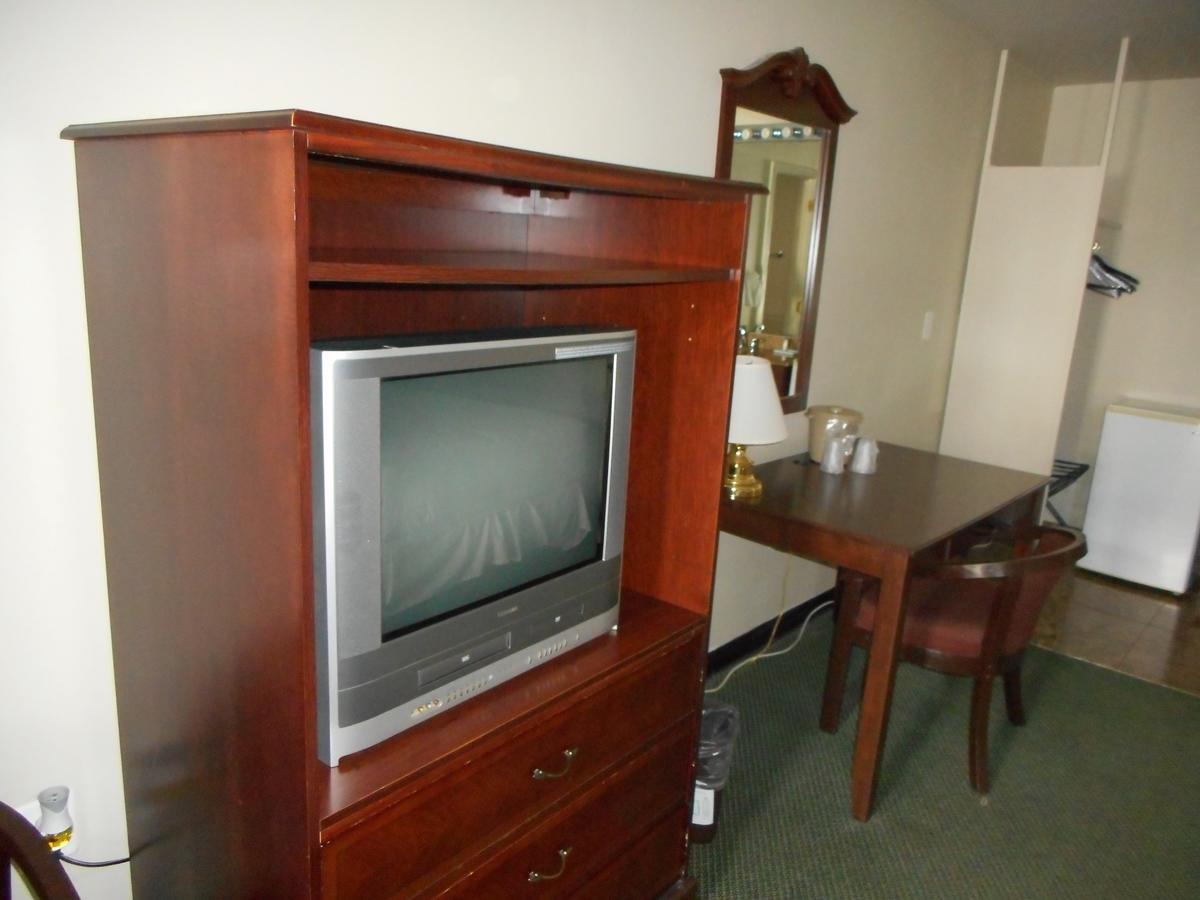 Highlander Motor Inn Arlington Bagian luar foto