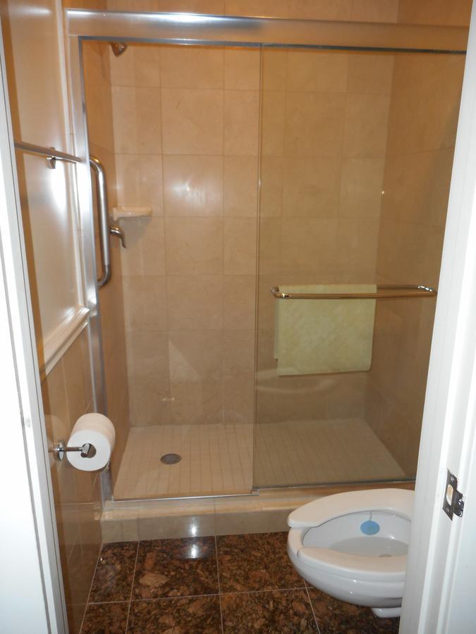 Highlander Motor Inn Arlington Bagian luar foto
