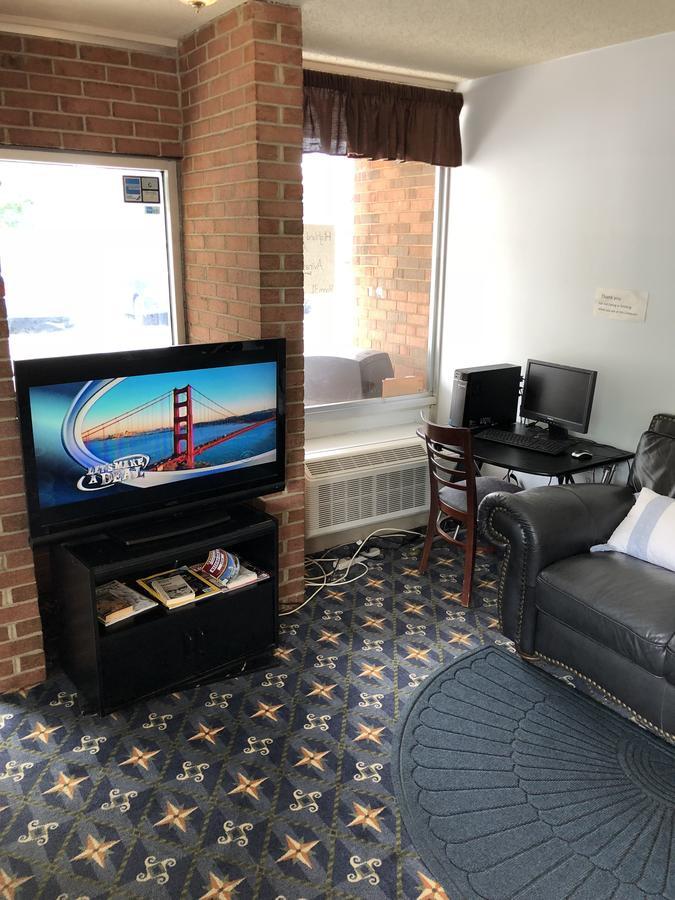 Highlander Motor Inn Arlington Bagian luar foto
